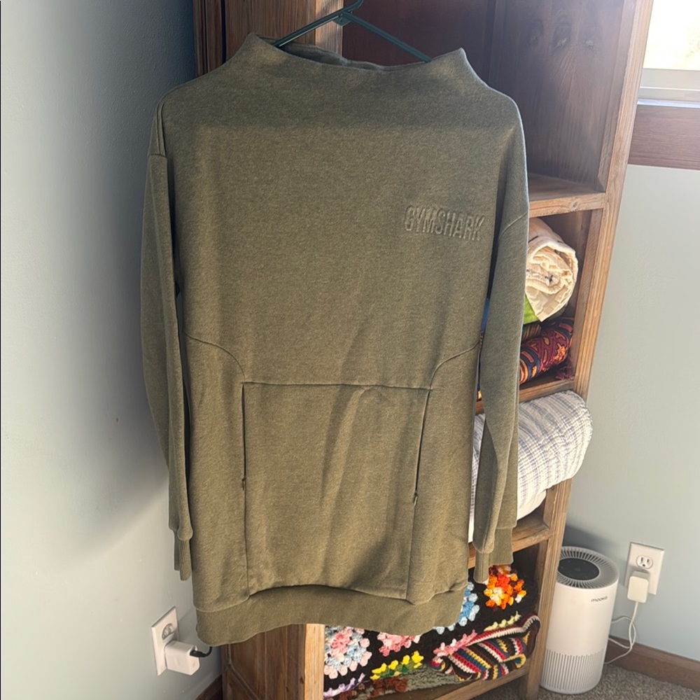 Gymshark Olive Crewneck Sweater for Men NWT size Medium